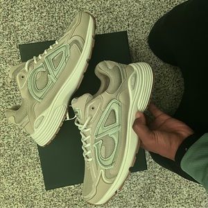 Dior B30 sneakers beige